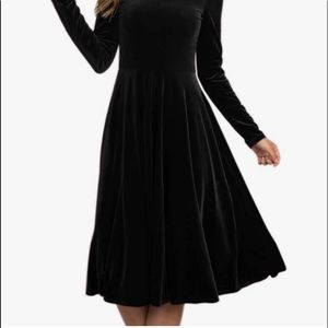 Soprano velvet midi dress.